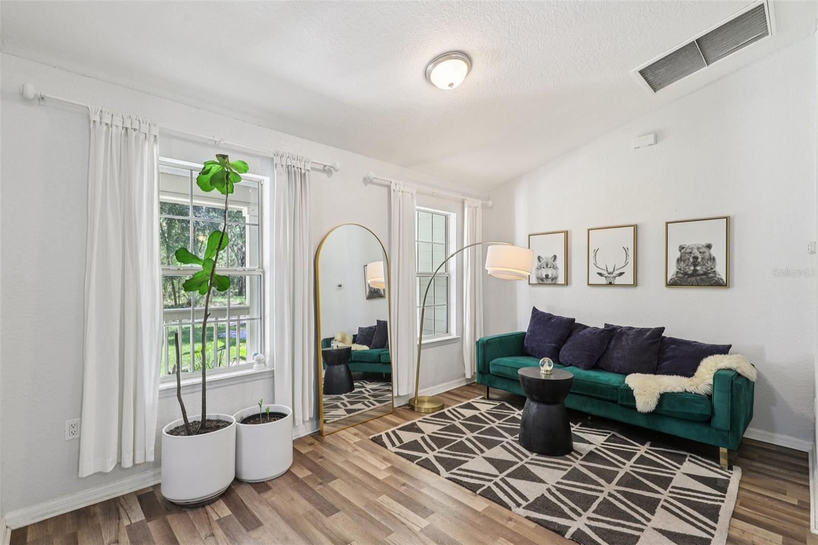 Image 3 of 29 For 15888 152nd Avenue