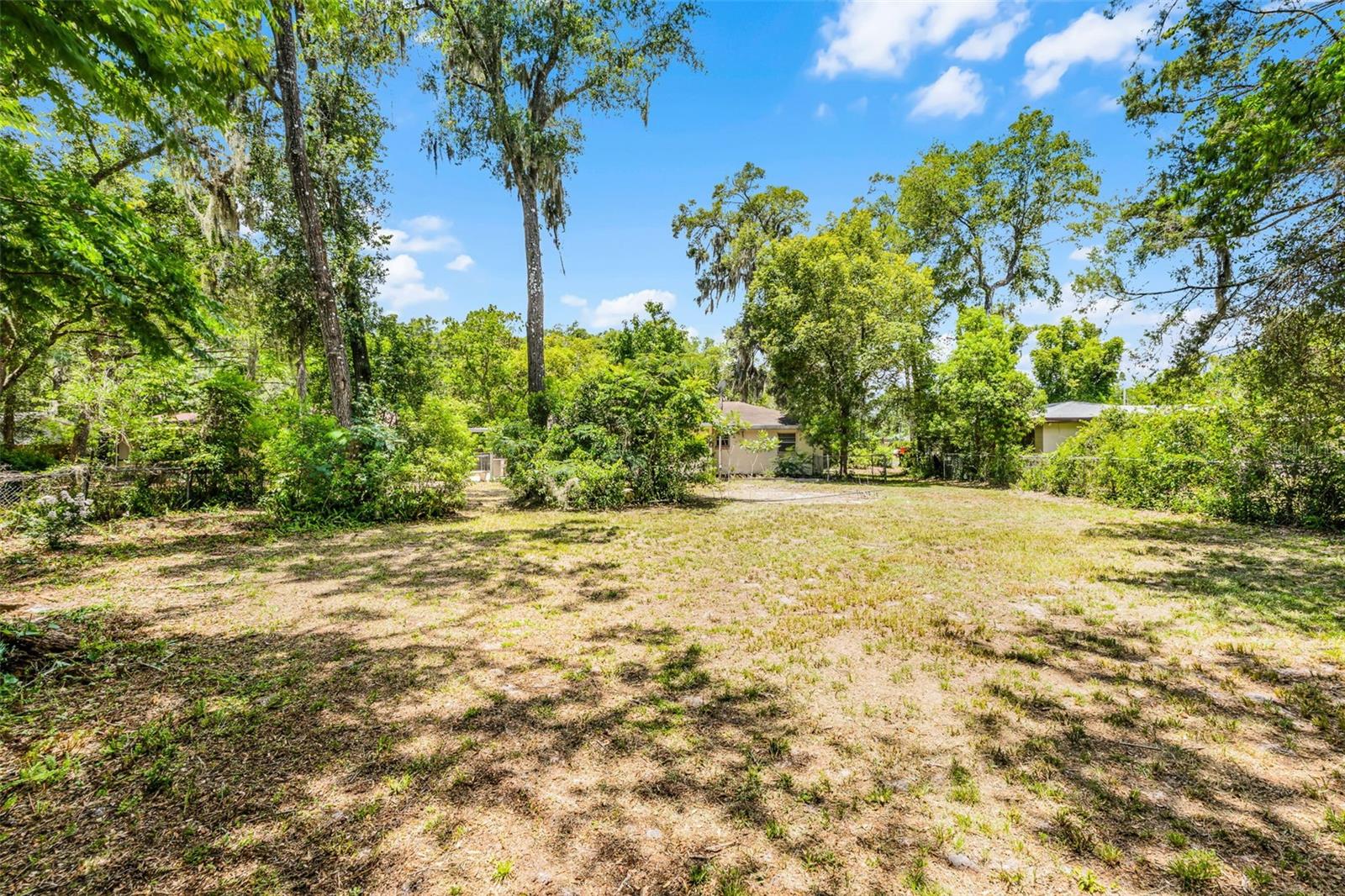 Image 23 of 38 For 710 Sparkman Avenue