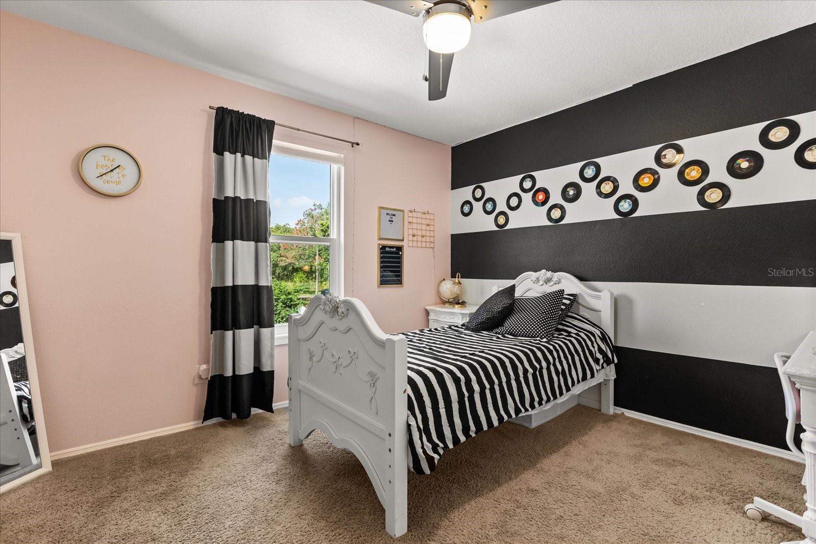 Image 17 of 35 For 14524 Huntingfield Drive