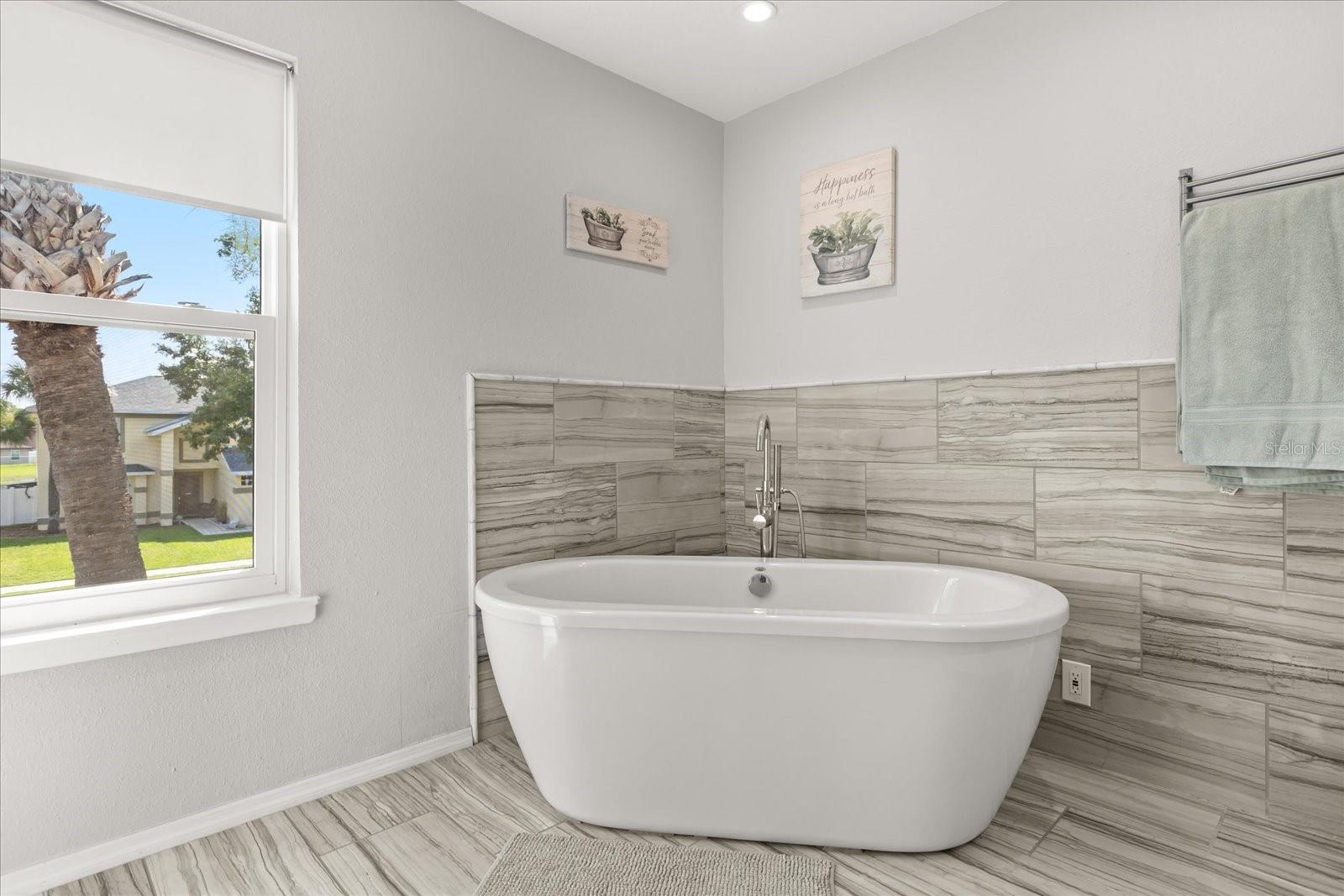 Image 24 of 35 For 14524 Huntingfield Drive