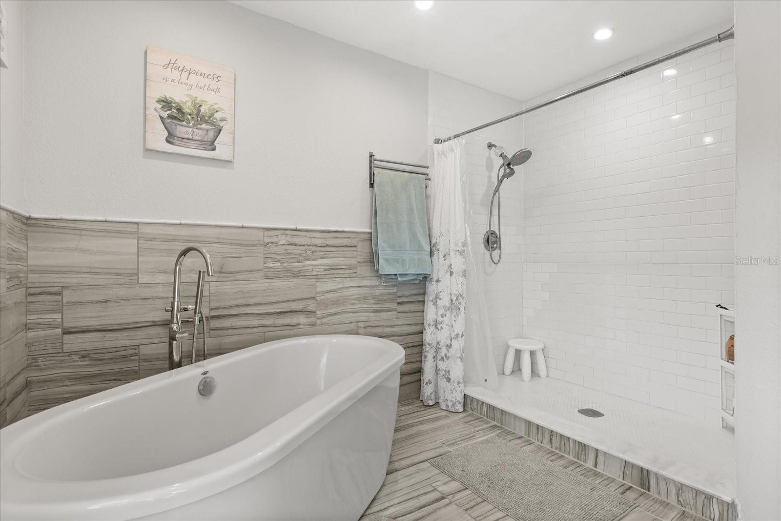 Image 25 of 35 For 14524 Huntingfield Drive