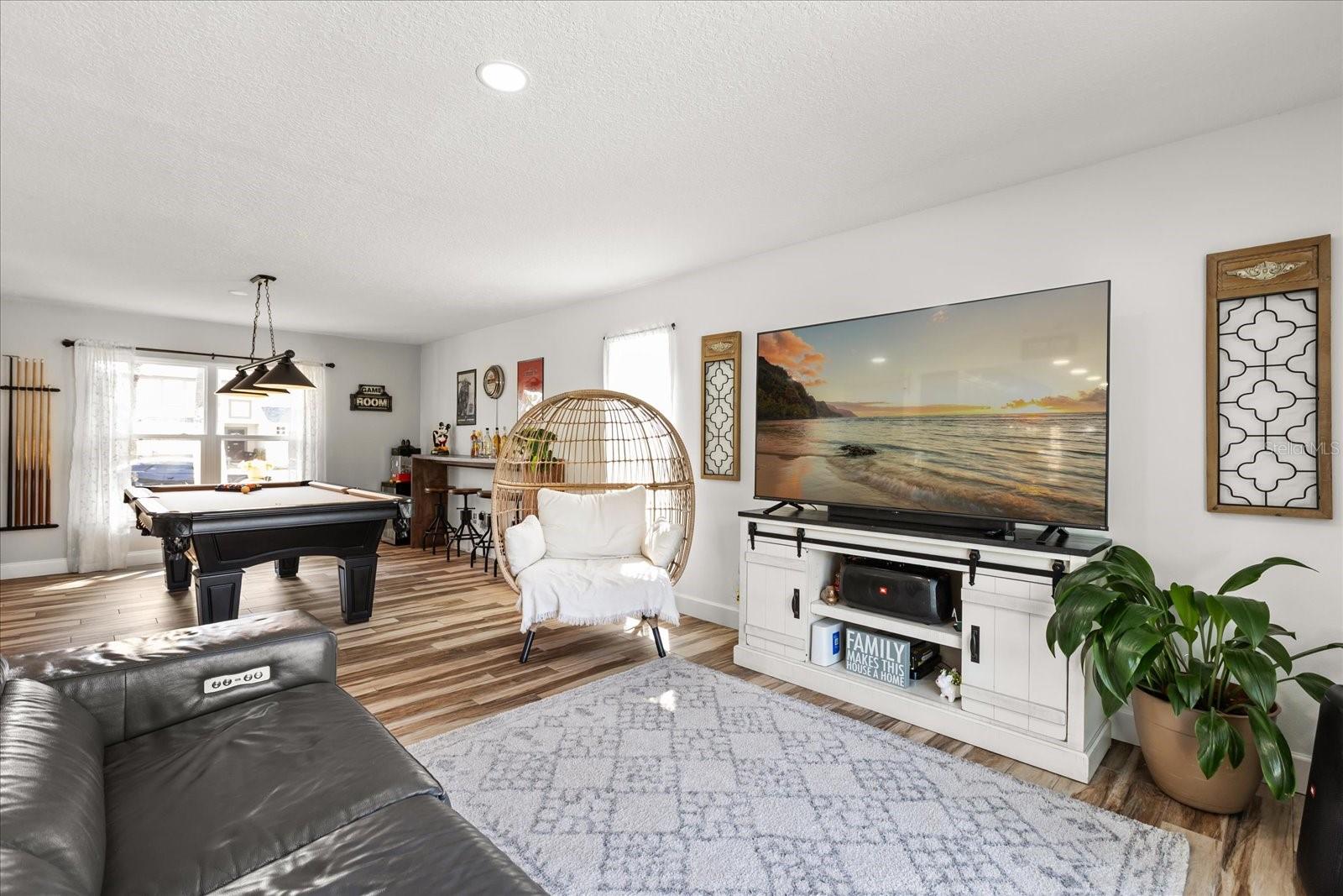 Image 6 of 35 For 14524 Huntingfield Drive