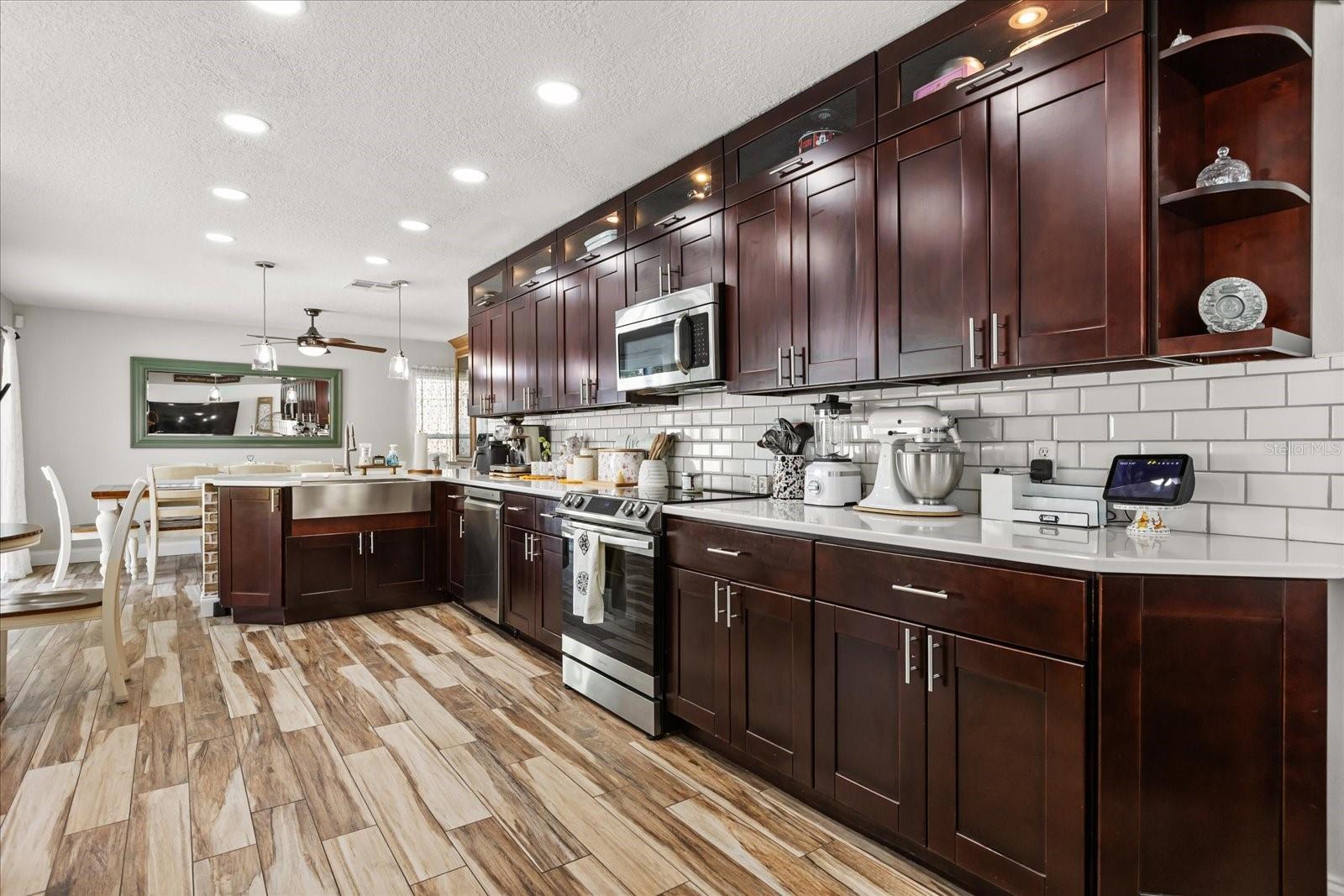 Image 8 of 35 For 14524 Huntingfield Drive