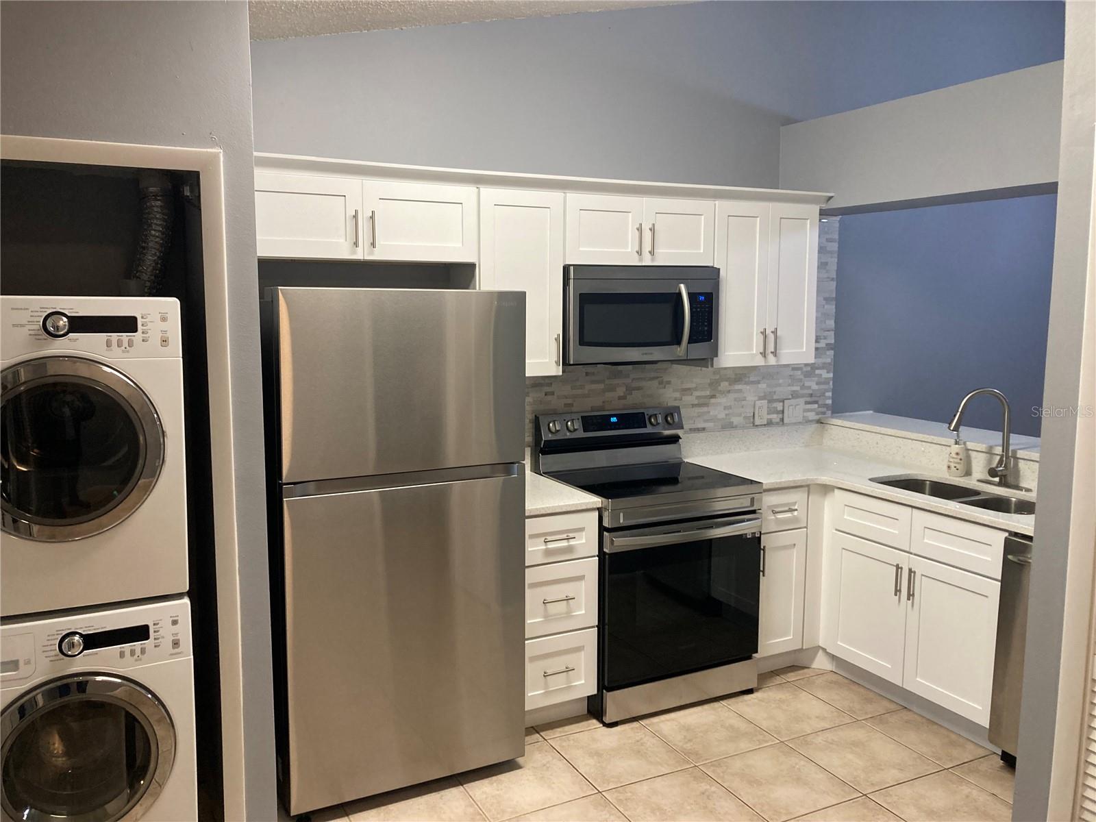 Image 4 of 13 For 5477 Lake Margaret Drive E