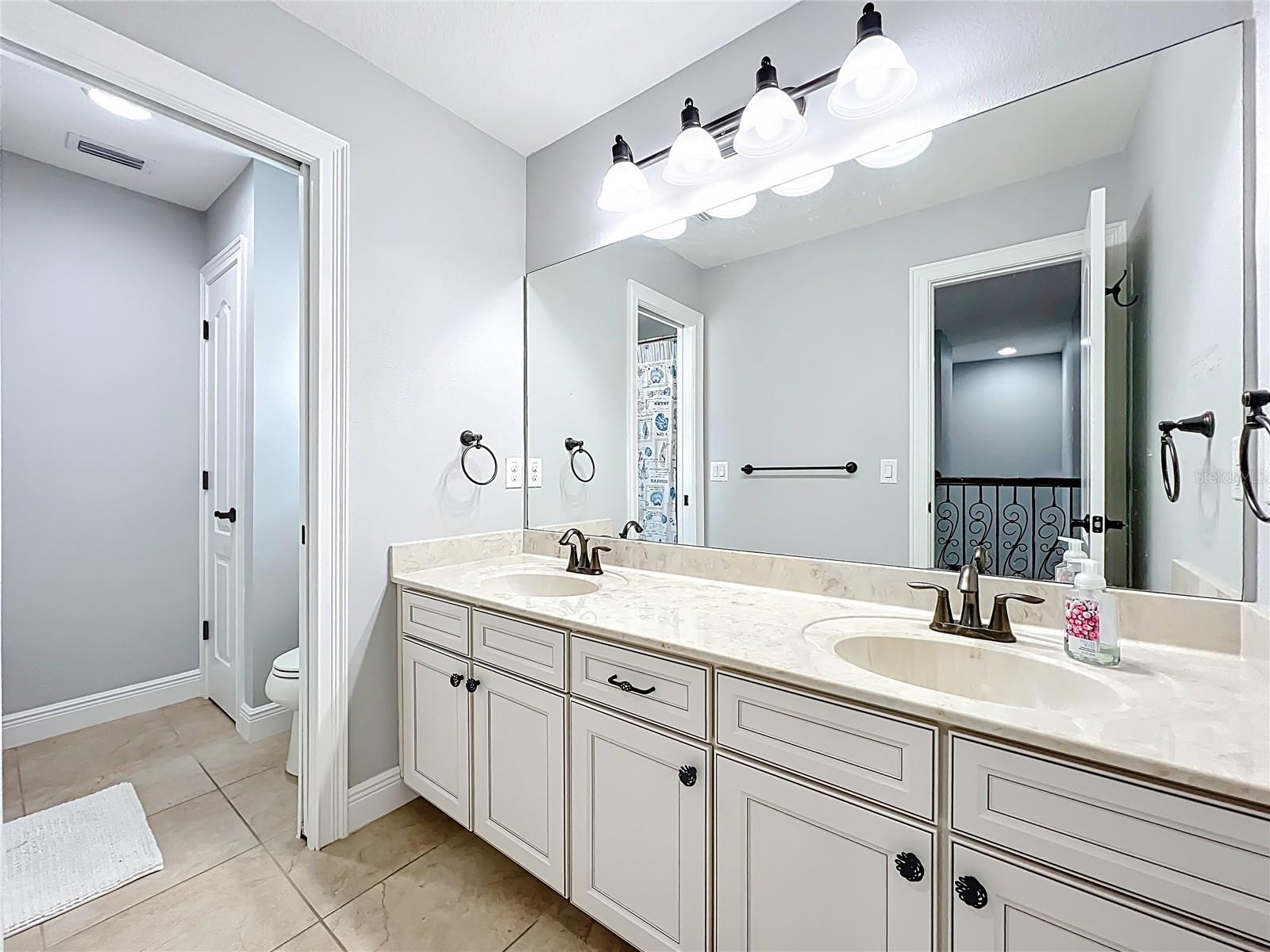 Image 30 of 73 For 10319 Lavande Drive