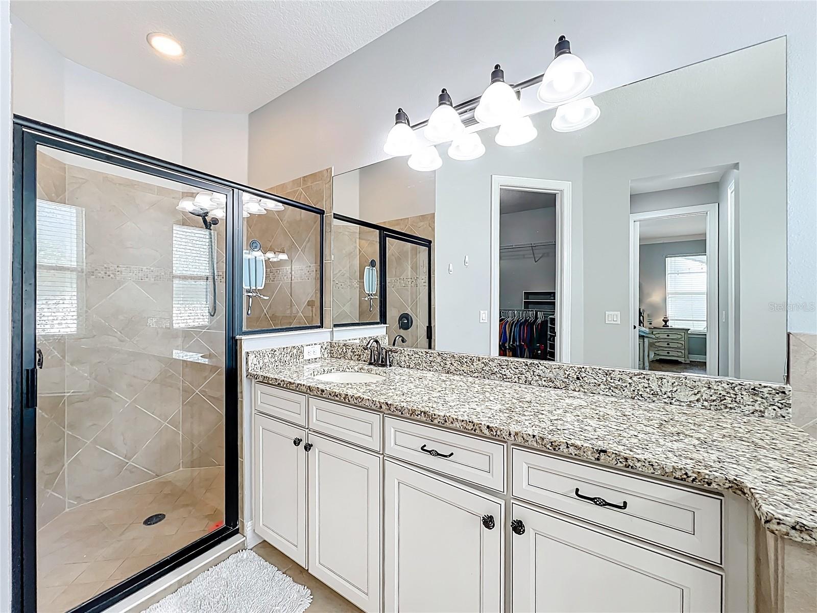 Image 38 of 73 For 10319 Lavande Drive