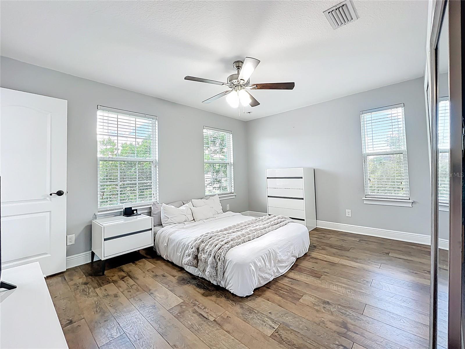 Image 42 of 73 For 10319 Lavande Drive