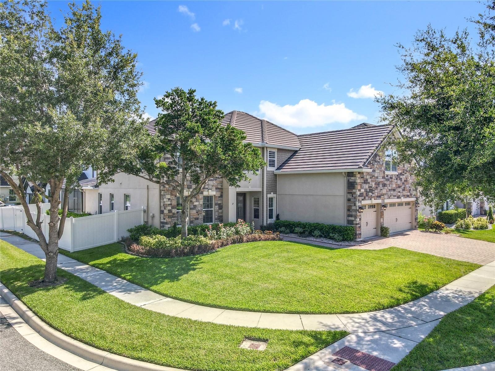 Image 5 of 73 For 10319 Lavande Drive