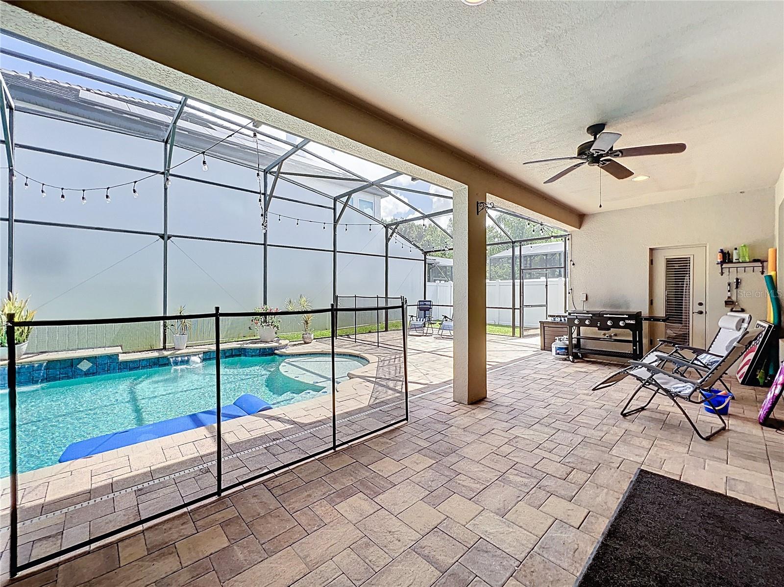 Image 6 of 73 For 10319 Lavande Drive
