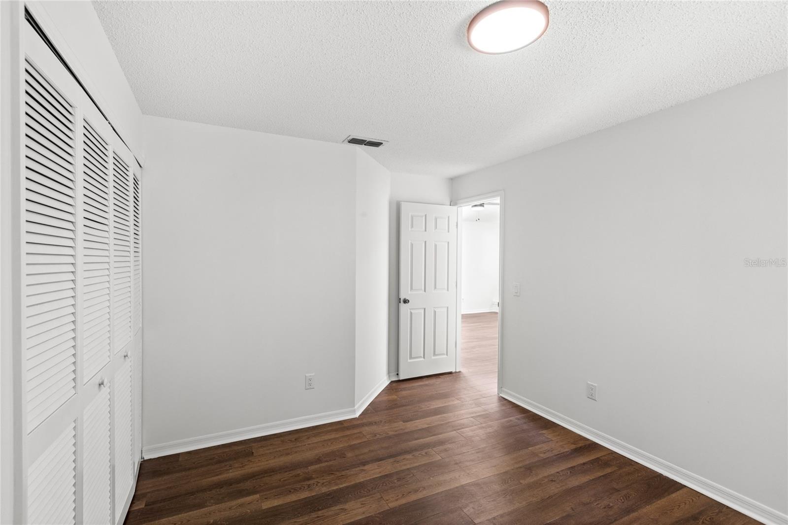Image 22 of 54 For 400 Timbercreek Drive N