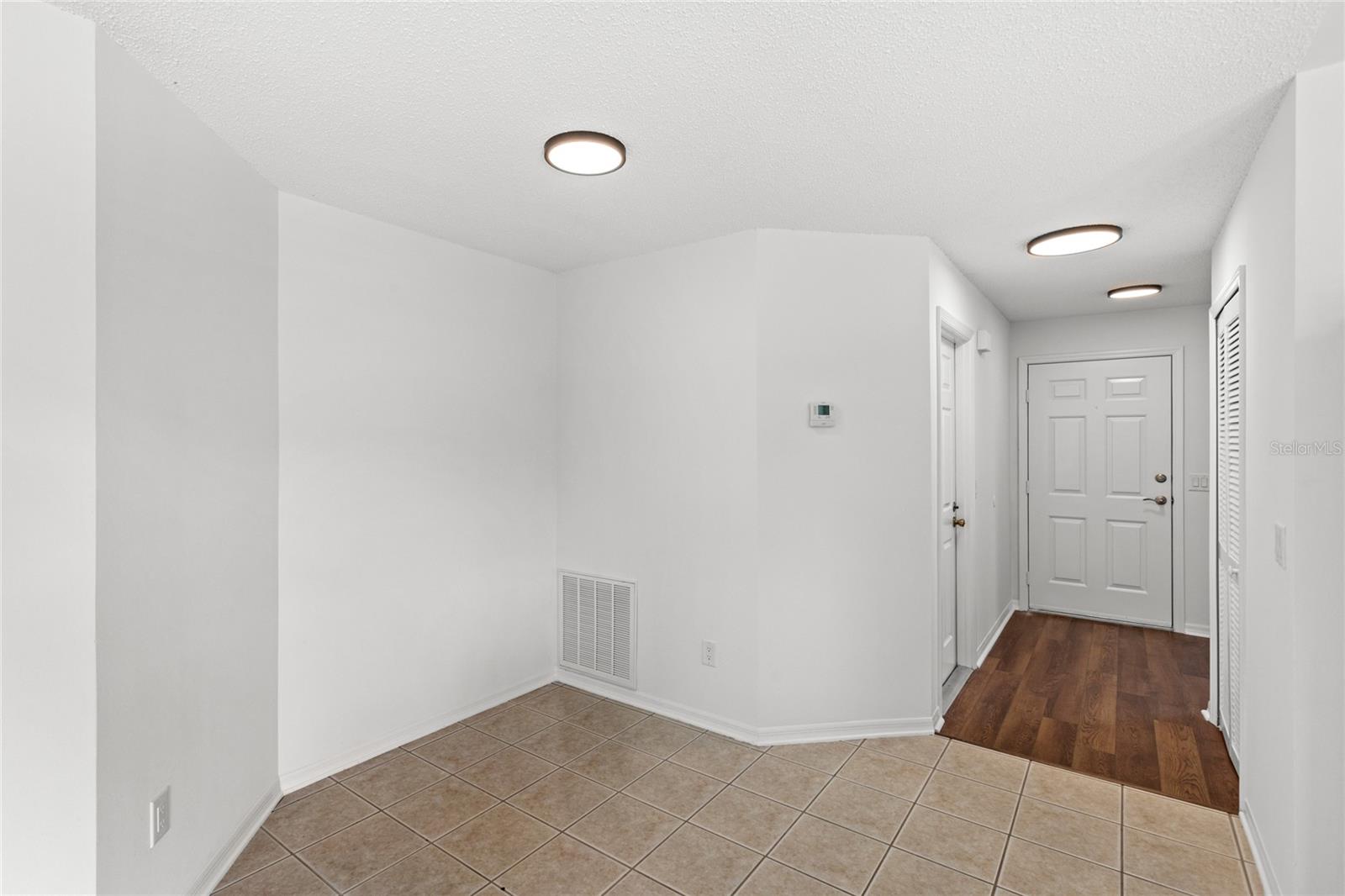 Image 27 of 54 For 400 Timbercreek Drive N
