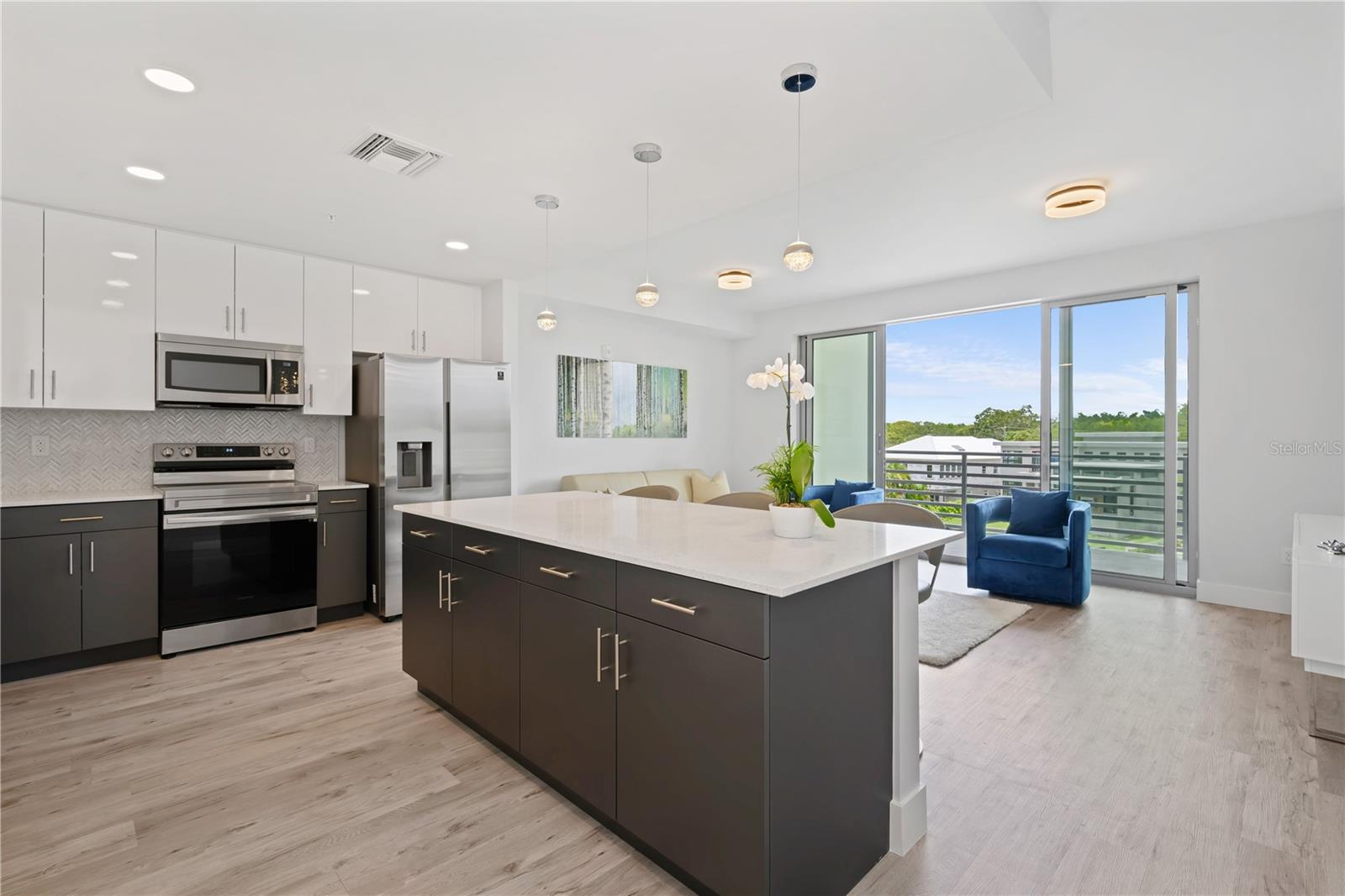 Image 8 of 34 For 1709 Tamiami Trail 420 A