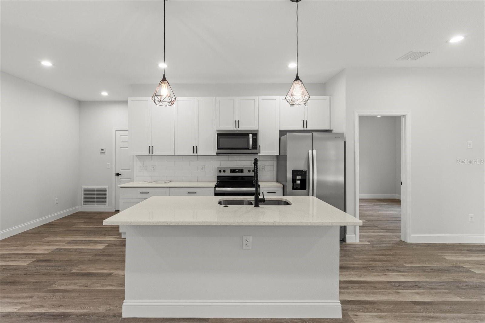 Listing photo id 14 for 11200 Terra Cotta Drive