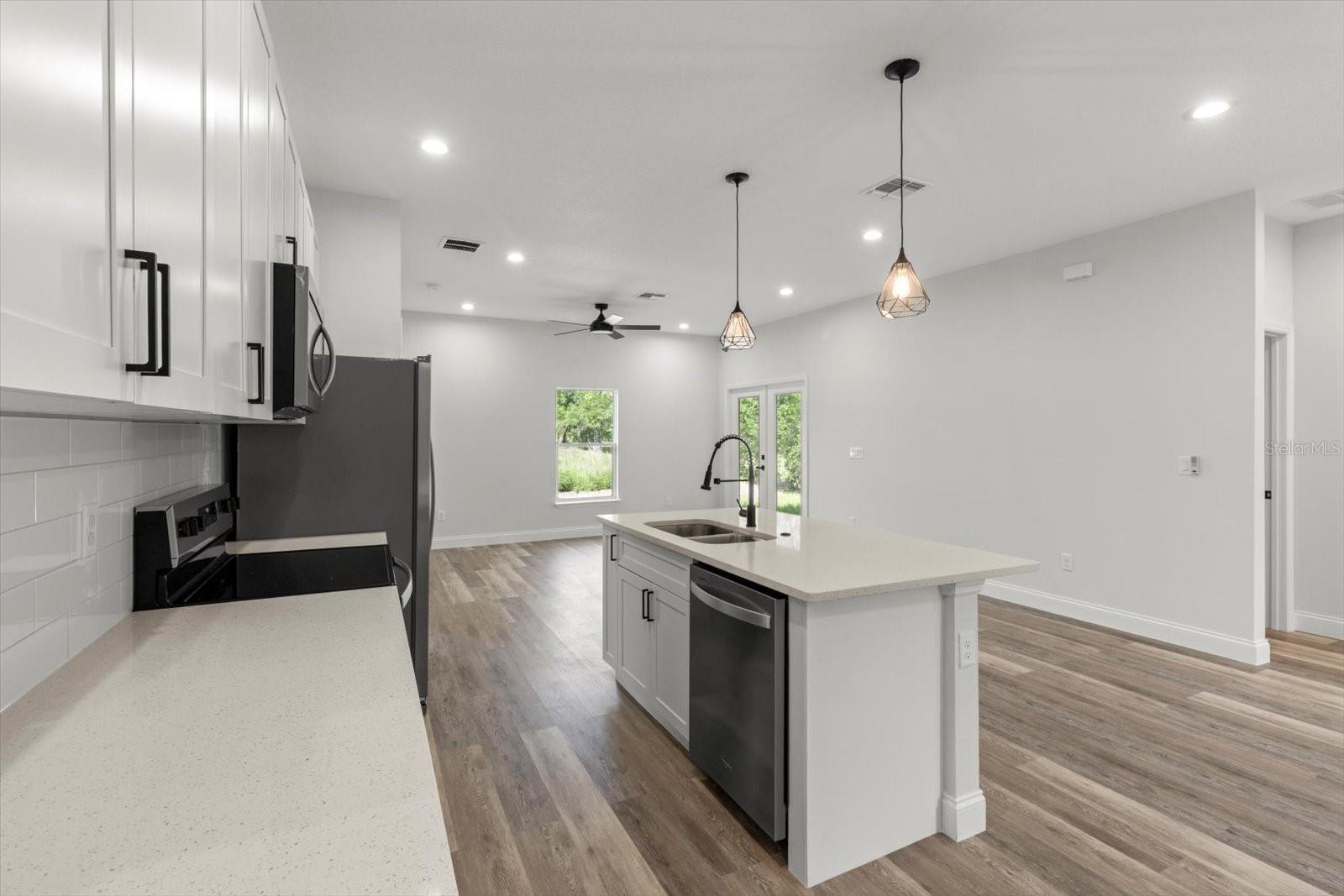 Listing photo id 15 for 11200 Terra Cotta Drive