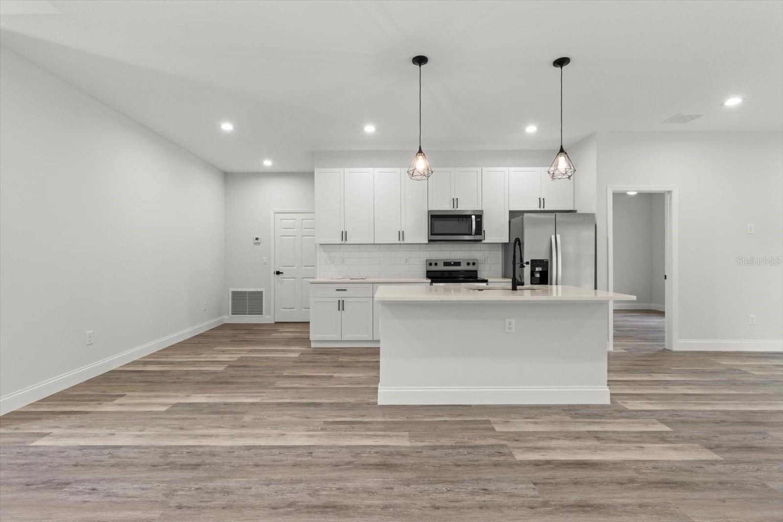 Listing photo id 18 for 11200 Terra Cotta Drive