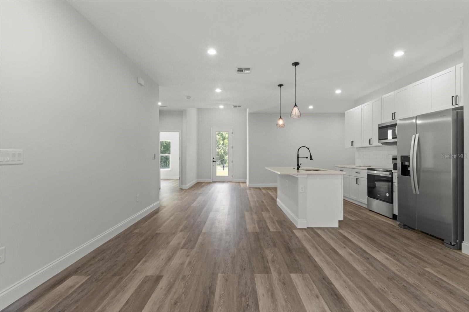 Listing photo id 19 for 11200 Terra Cotta Drive
