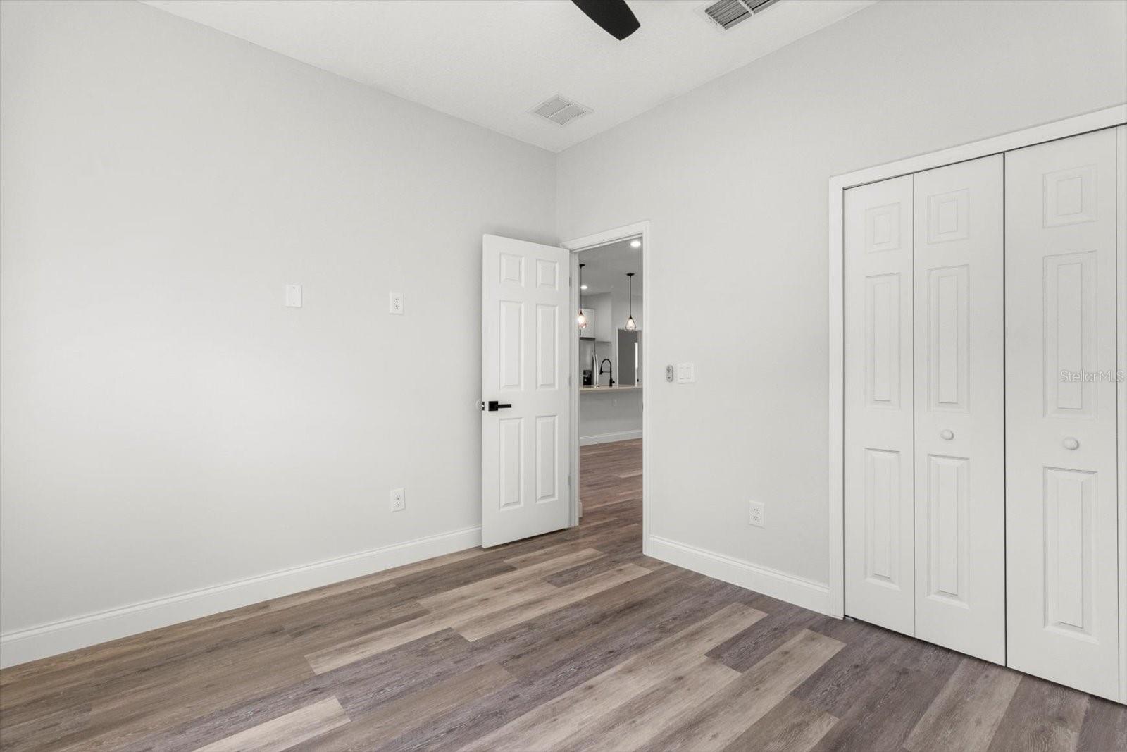 Listing photo id 26 for 11200 Terra Cotta Drive
