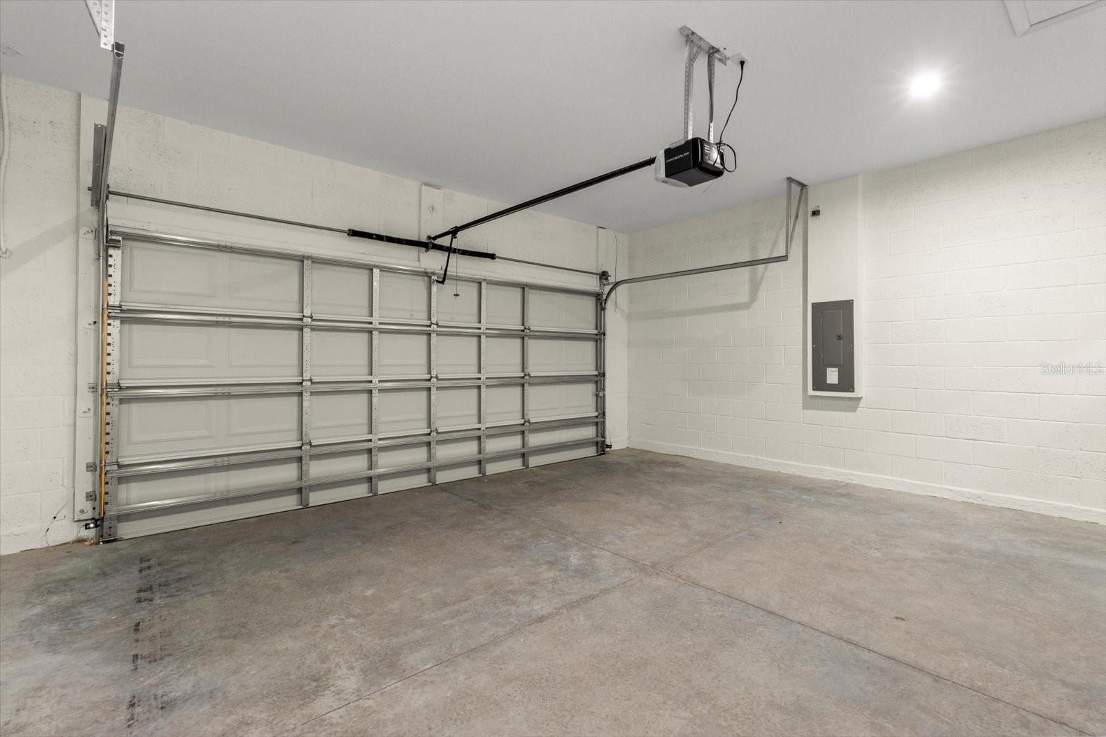 Listing photo id 35 for 11200 Terra Cotta Drive