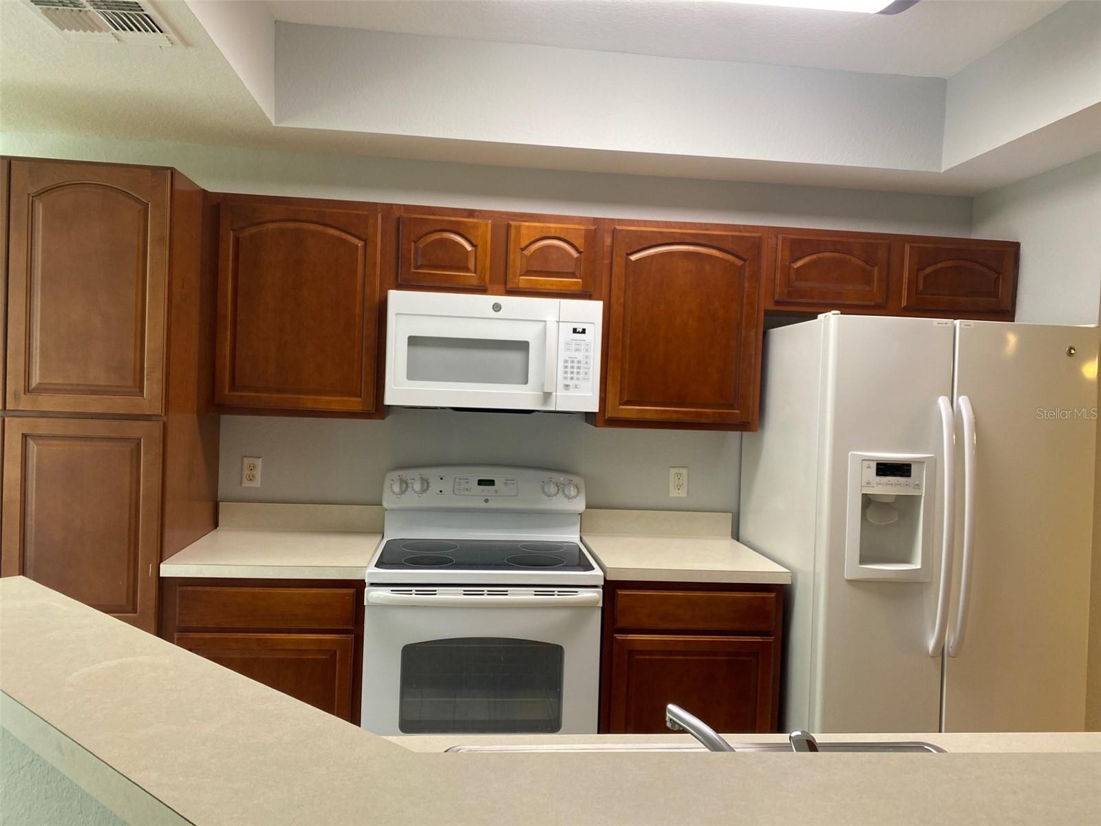Image 10 of 39 For 6450 Alcalde Court 103