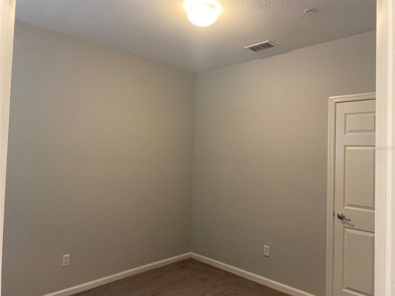 Image 27 of 39 For 6450 Alcalde Court 103