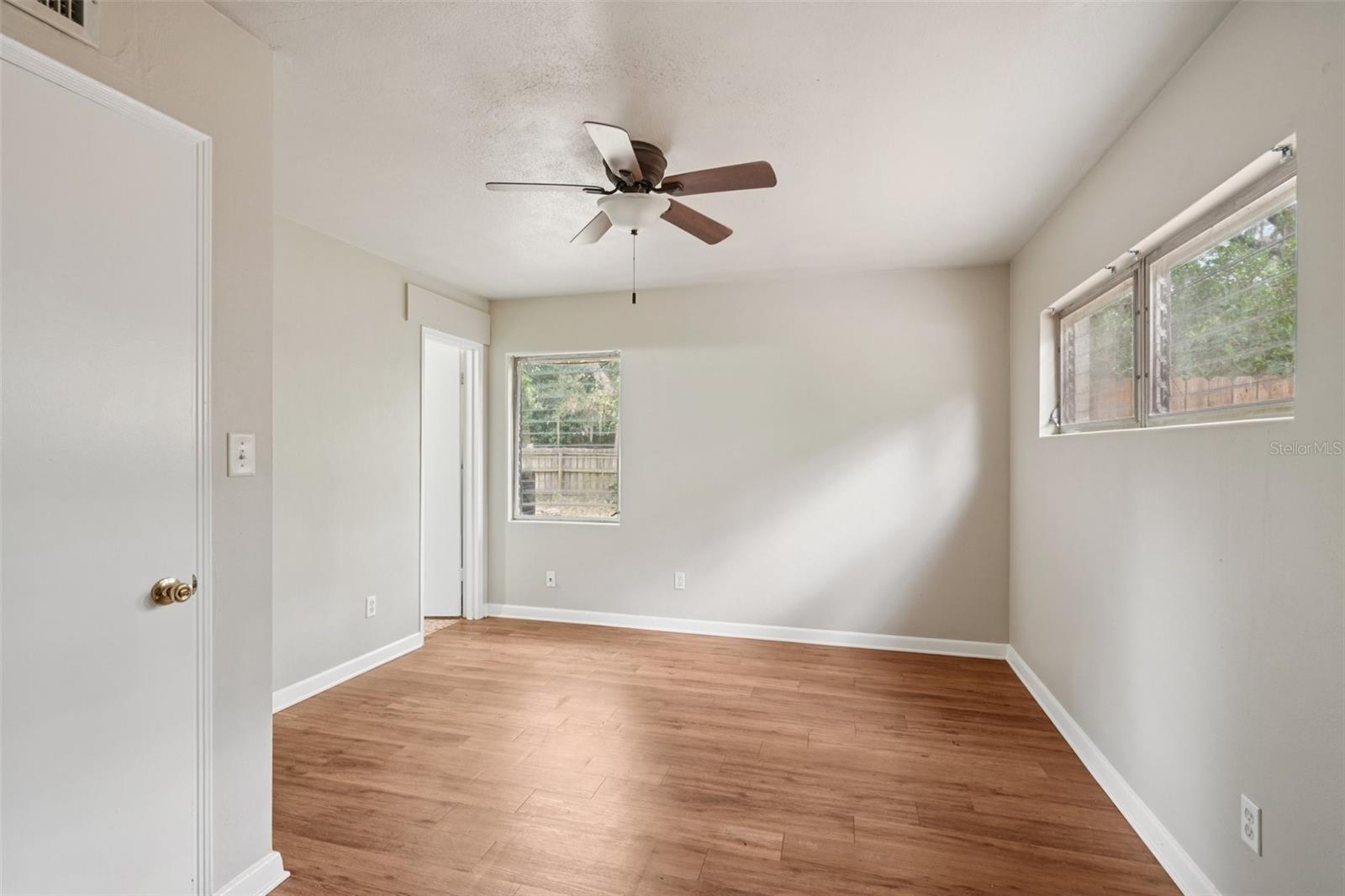 Image 13 of 24 For 518 36th Terrace