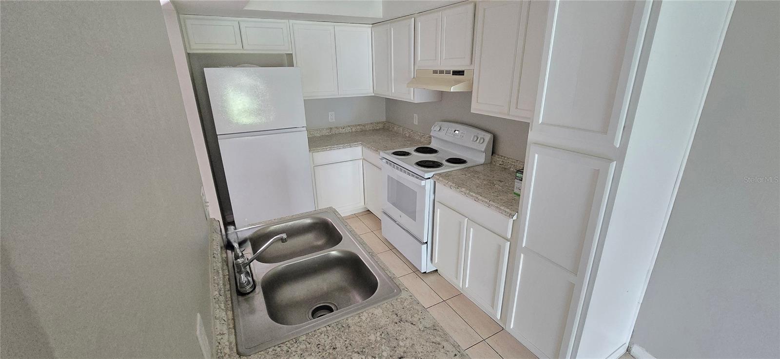Image 10 of 21 For 720 Columbia Avenue