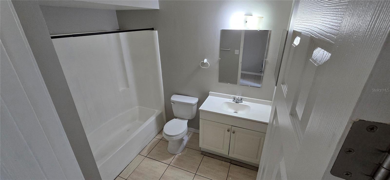 Image 4 of 21 For 720 Columbia Avenue