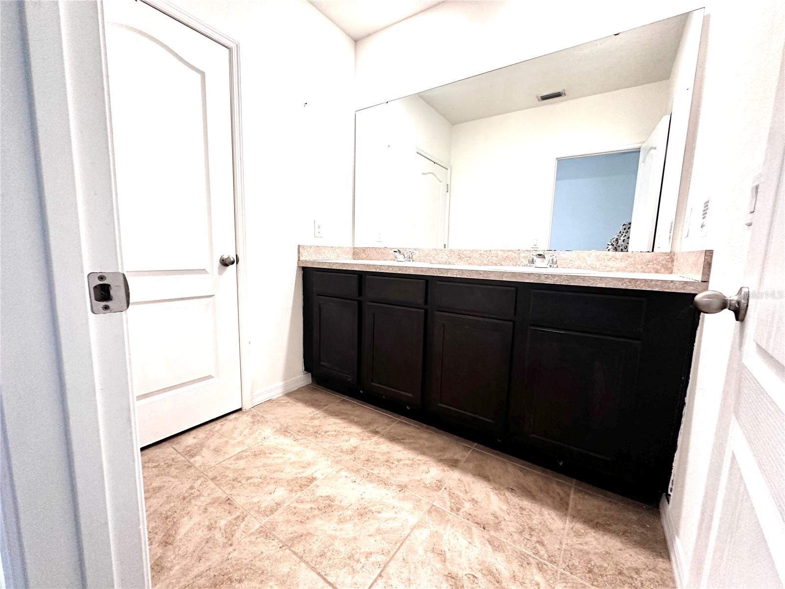 Image 16 of 24 For 370 Feltrim Reserve Boulevard