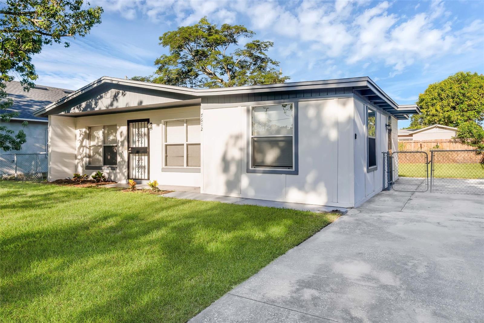Image 4 of 28 For 7612 Pomelo Drive