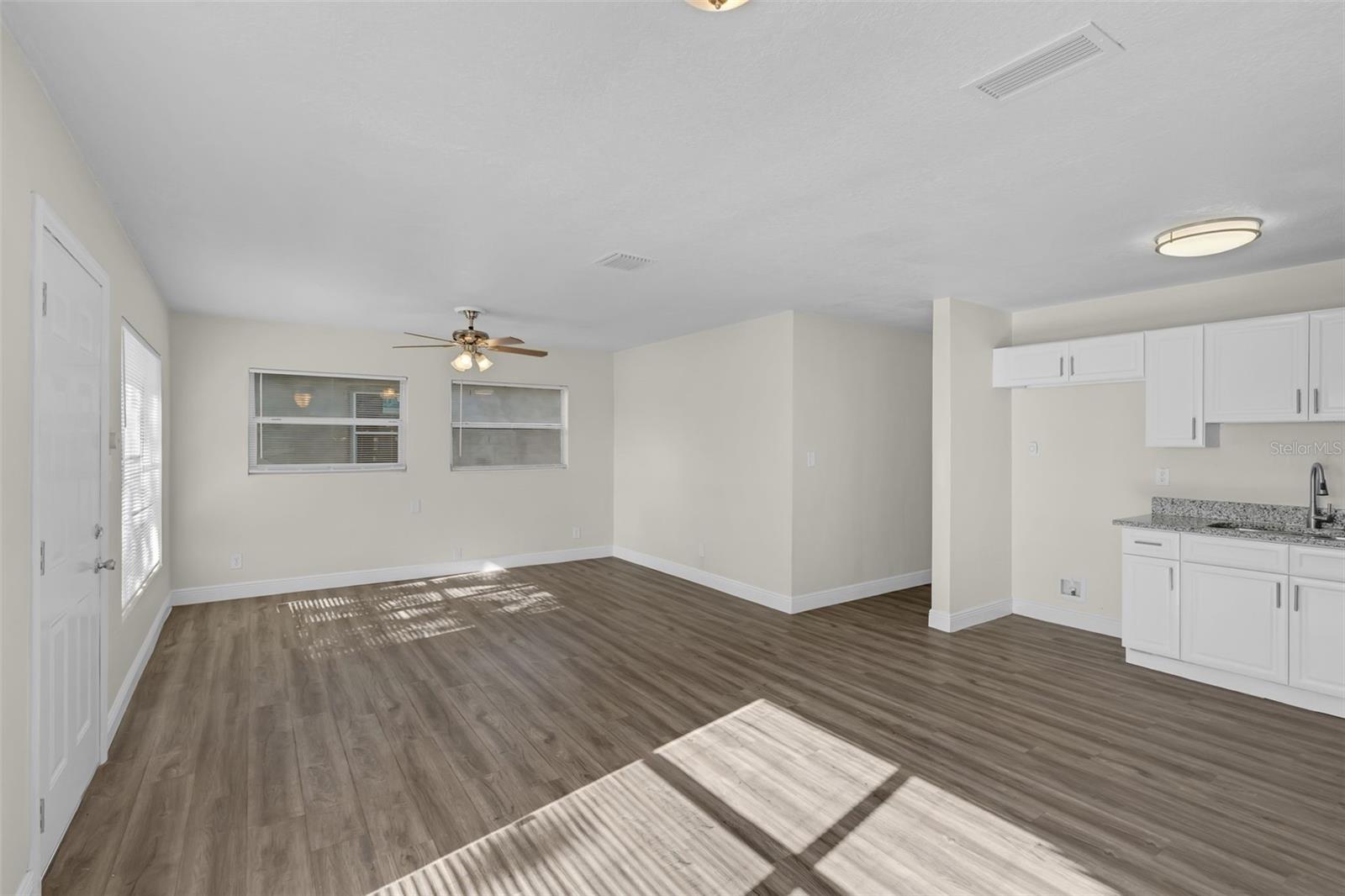 Image 7 of 28 For 7612 Pomelo Drive