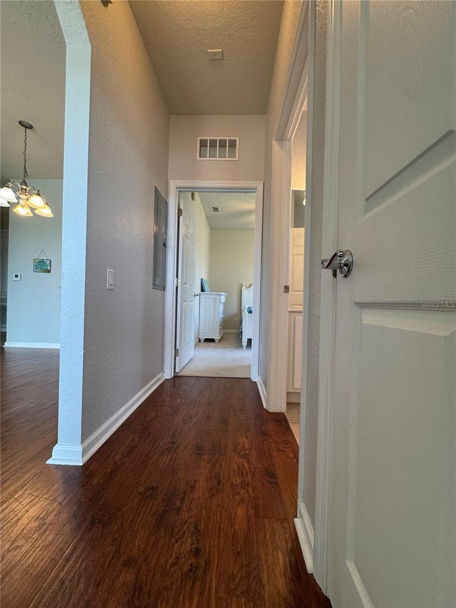 Image 17 of 34 For 3848 Lexmark Lane 206