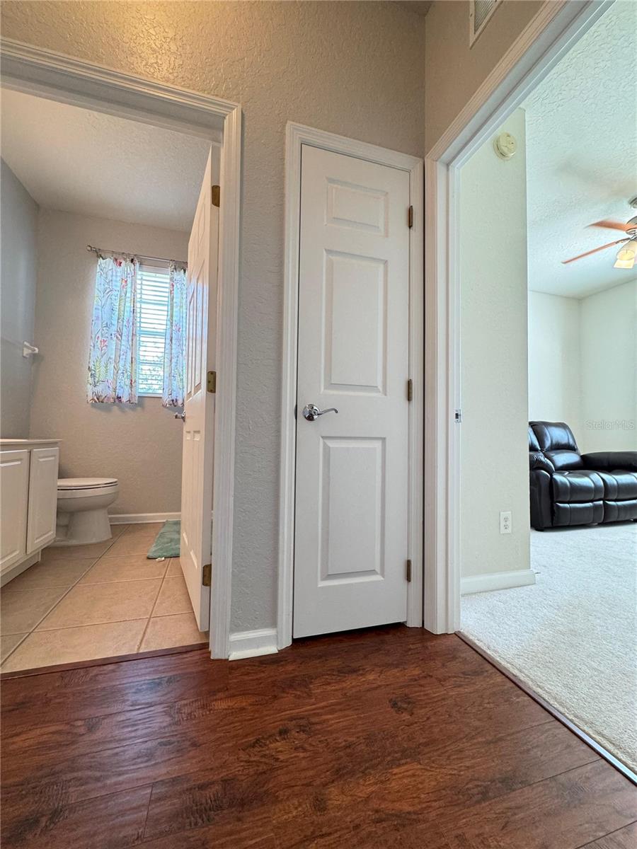 Image 18 of 34 For 3848 Lexmark Lane 206