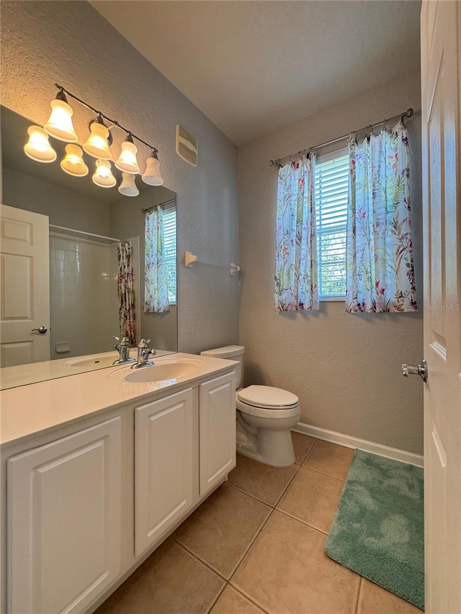 Image 30 of 34 For 3848 Lexmark Lane 206