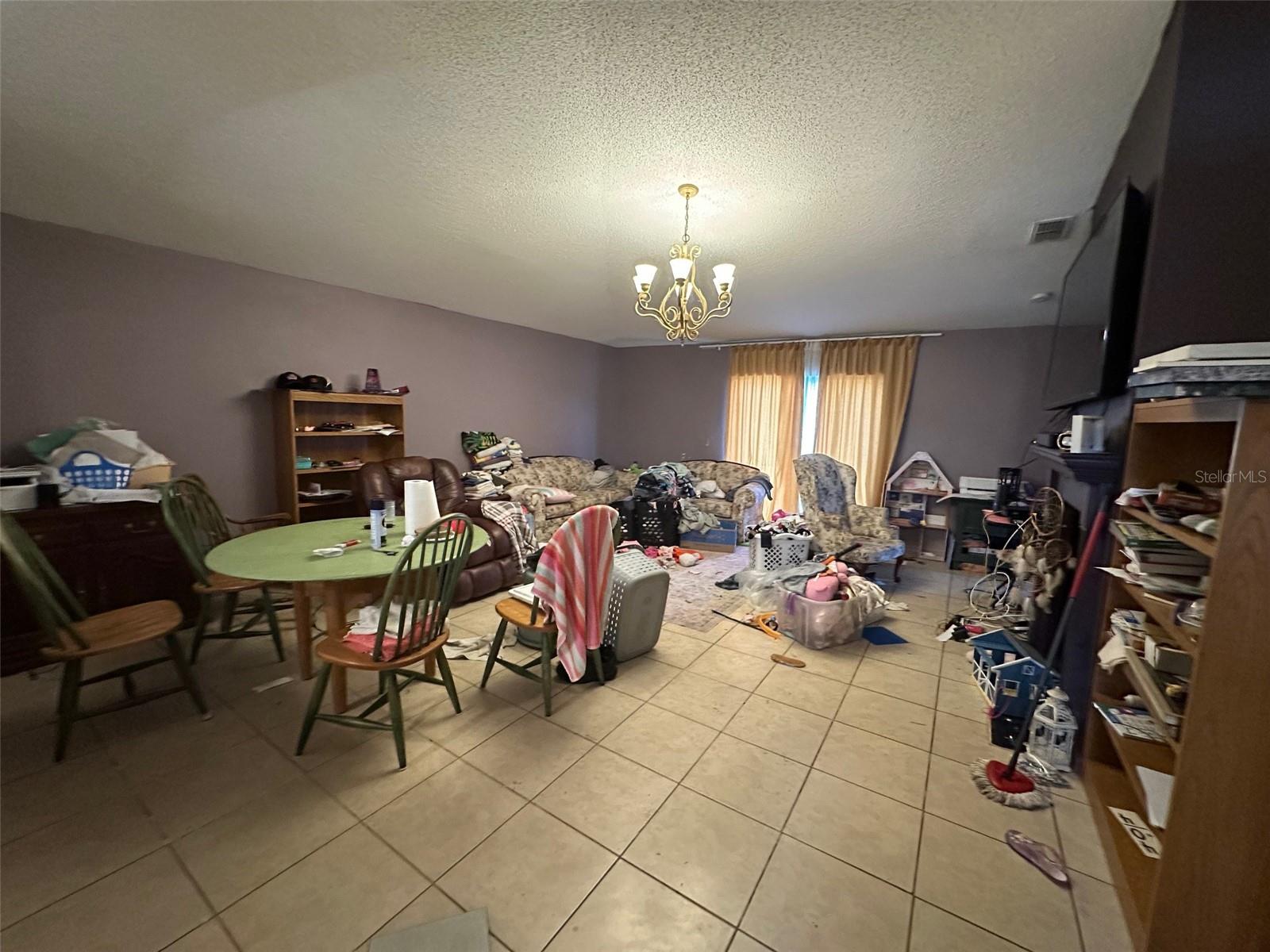 Image 3 of 8 For 1909 Lakeview Place