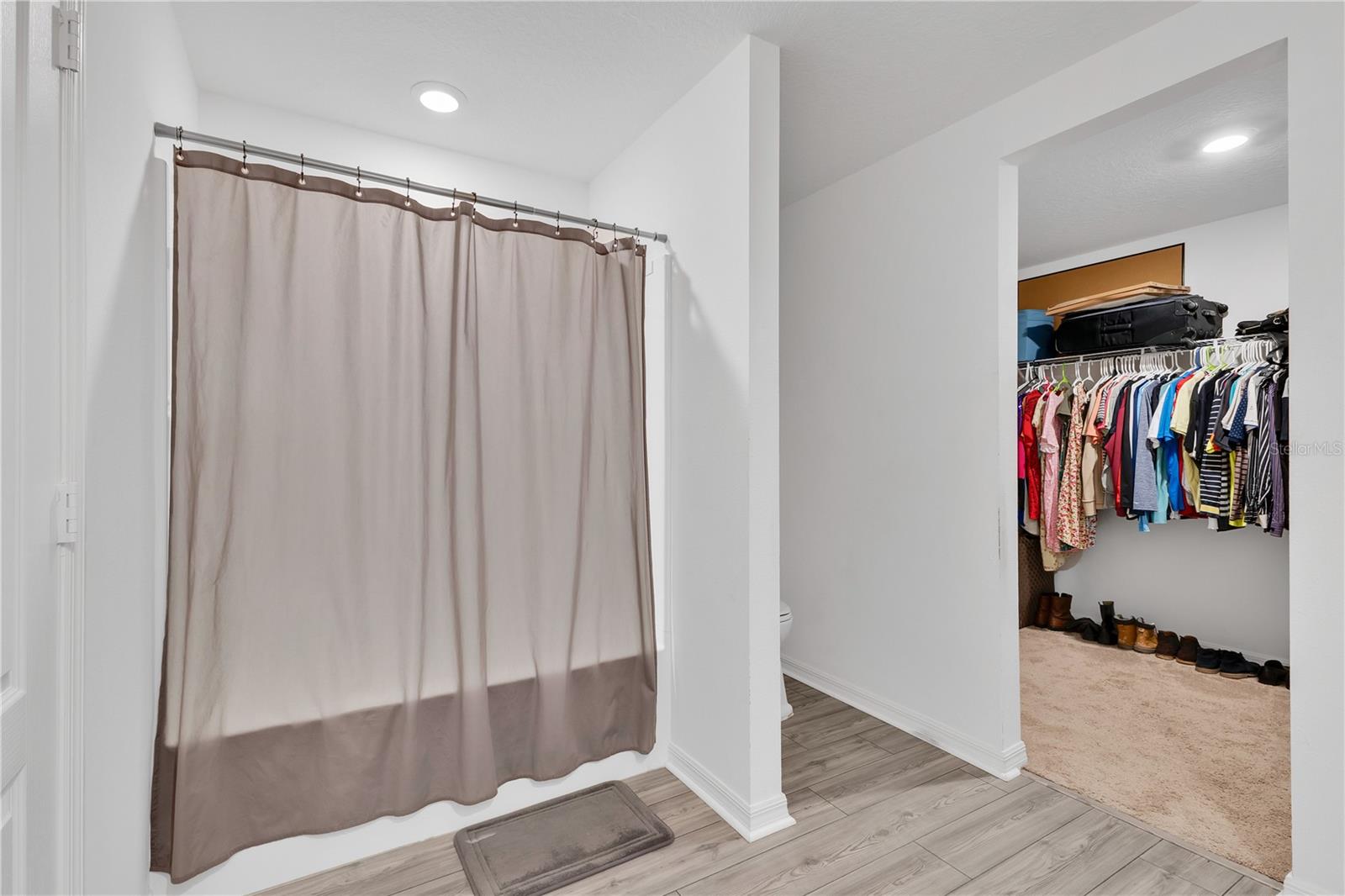 Image 15 of 40 For 205 Cimarron Drive