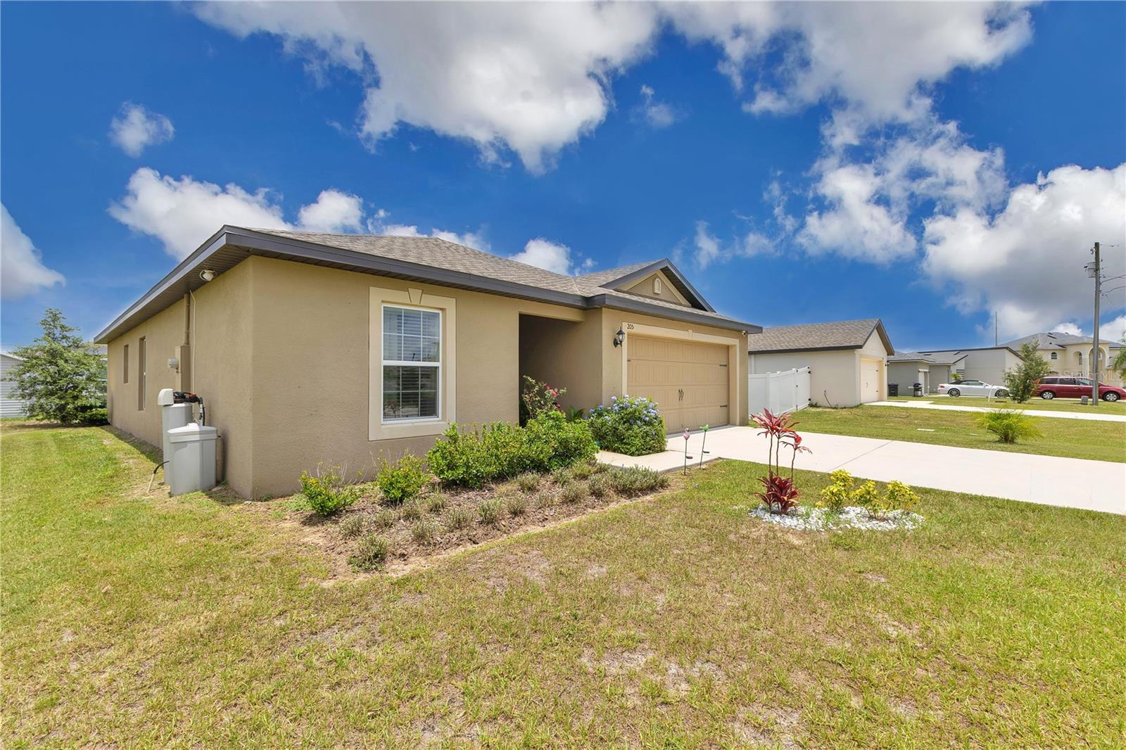 Image 2 of 40 For 205 Cimarron Drive