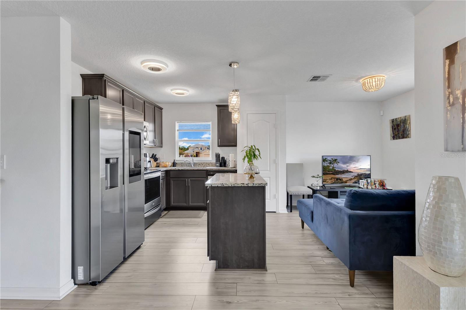 Image 6 of 40 For 205 Cimarron Drive