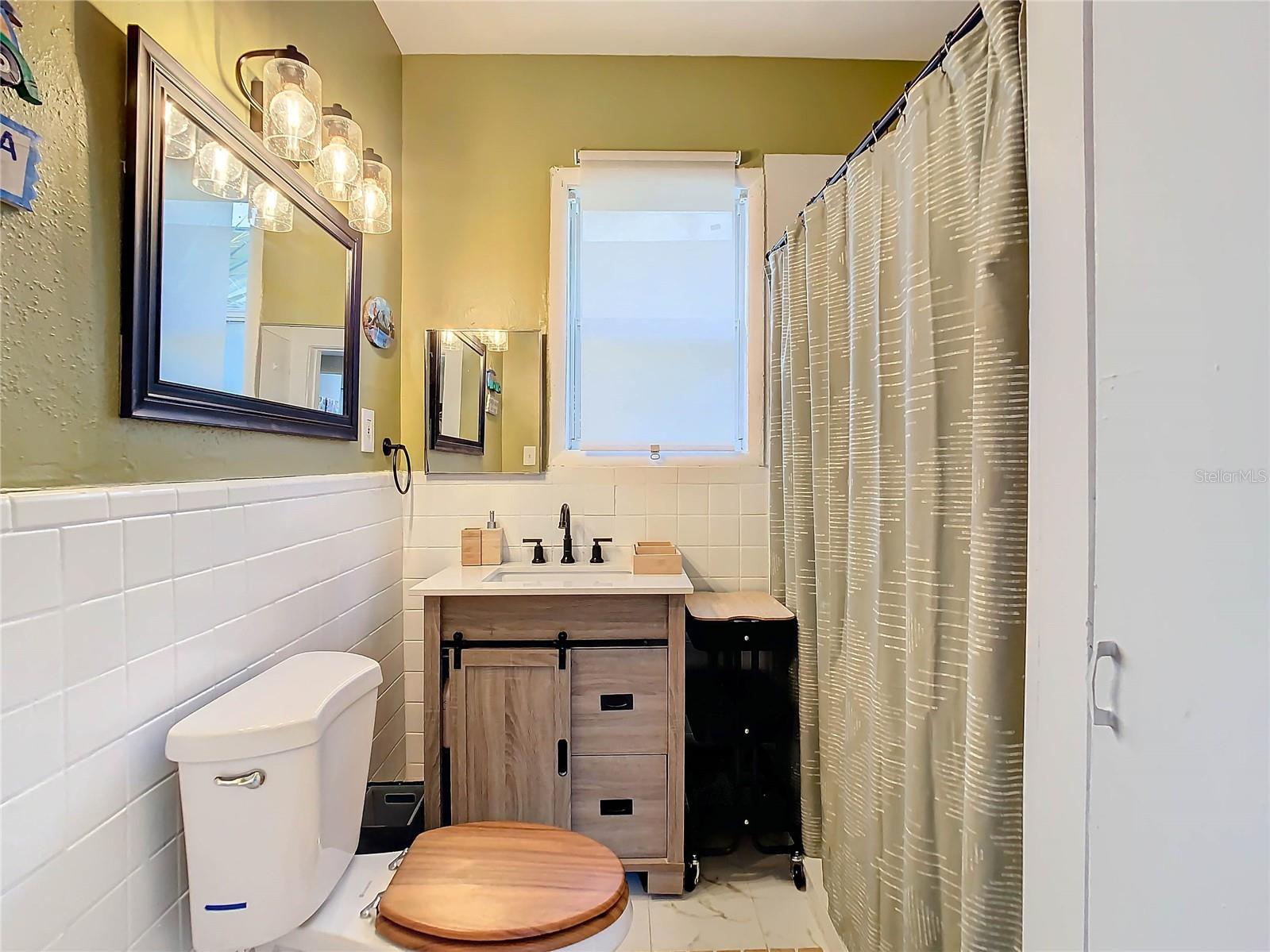 Image 30 of 66 For 2904 Sanchez Street