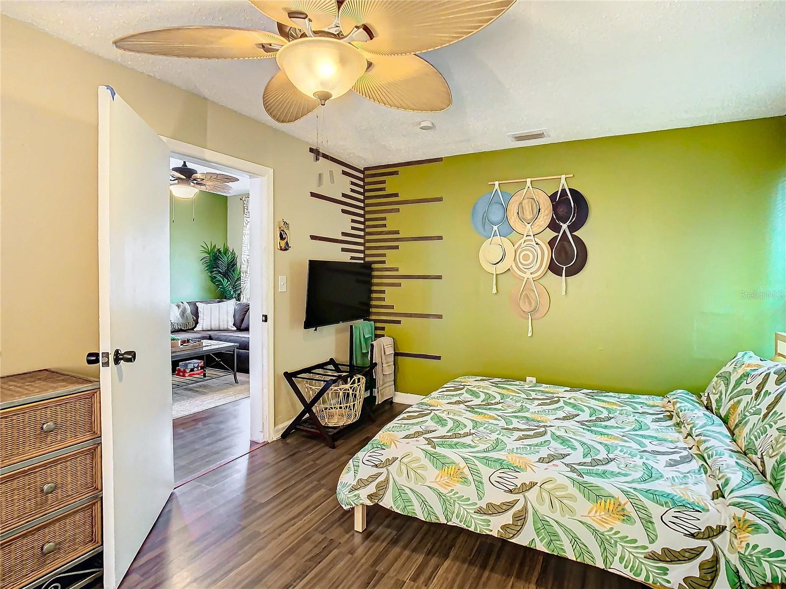 Image 31 of 66 For 2904 Sanchez Street