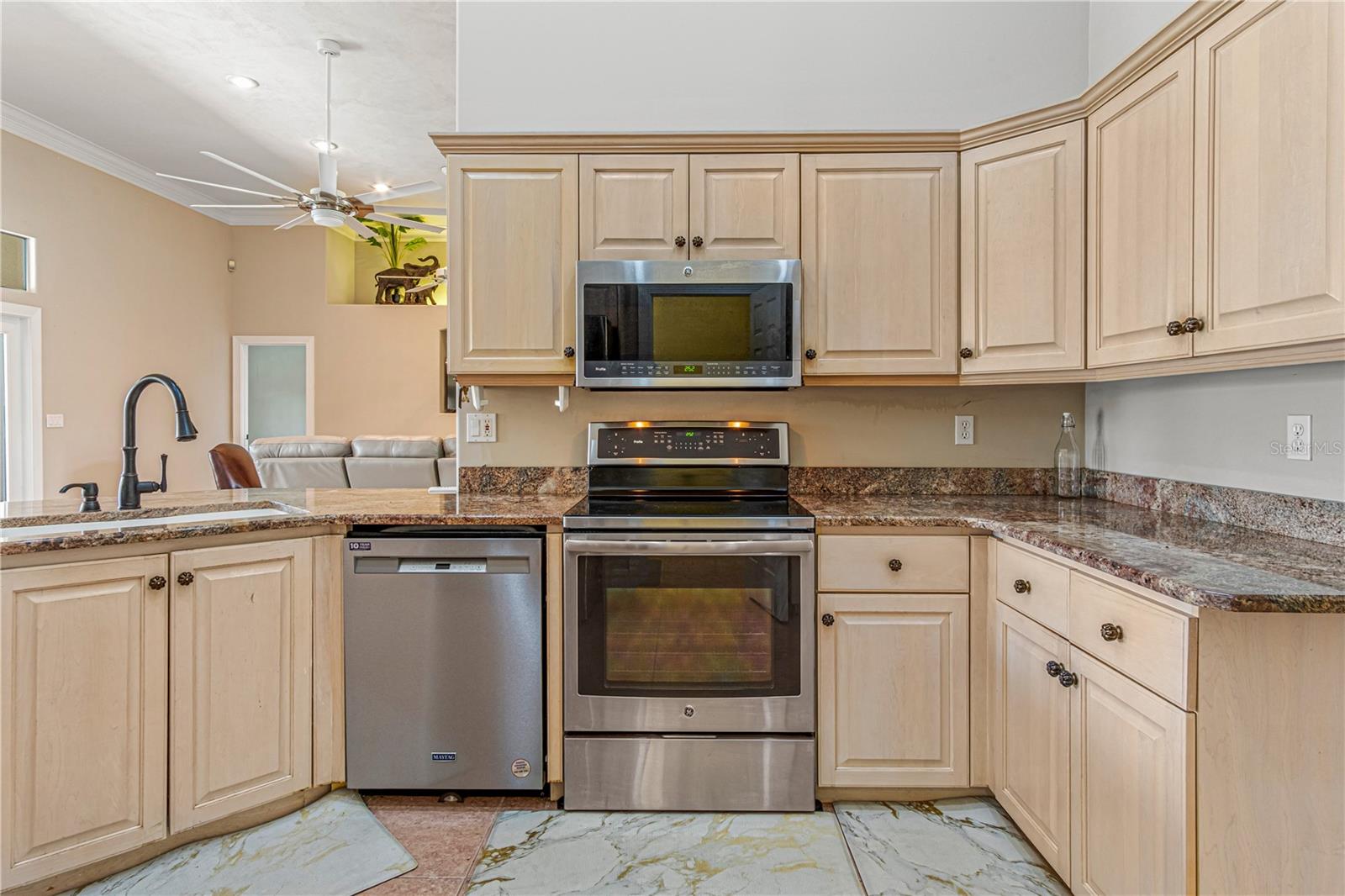 Image 15 of 47 For 800 Sterling Chase Drive