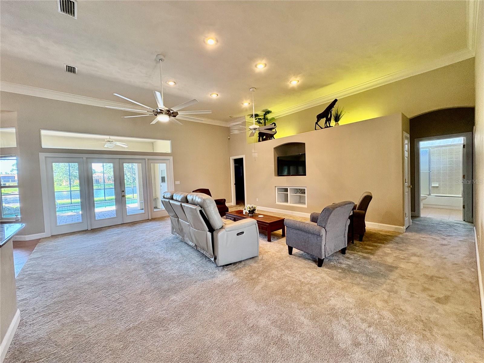 Image 9 of 47 For 800 Sterling Chase Drive
