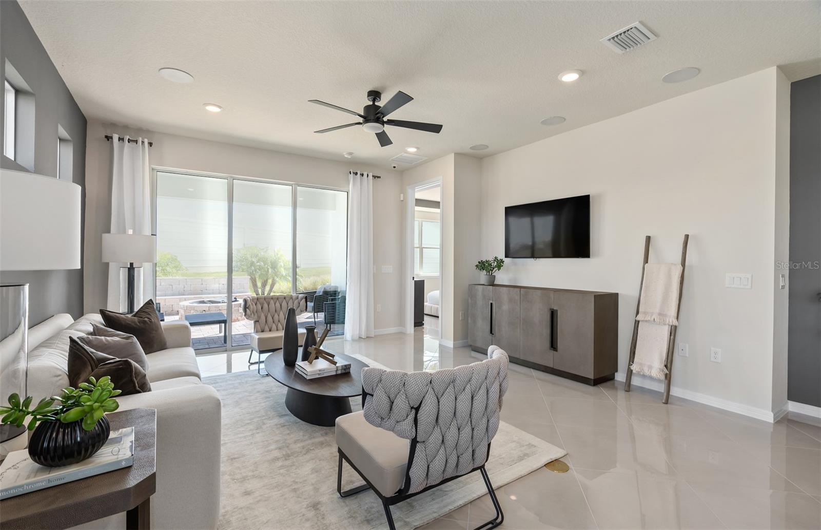 Image 15 of 30 For 13533 Pearl Beach Street