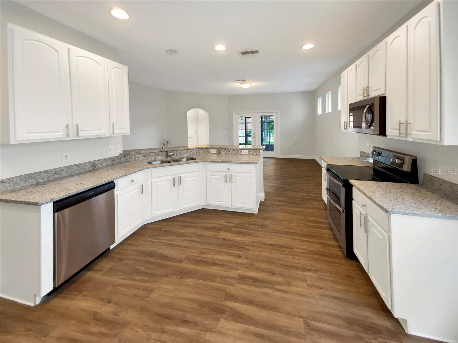 Image 6 of 27 For 2679 Rainbow Springs Lane