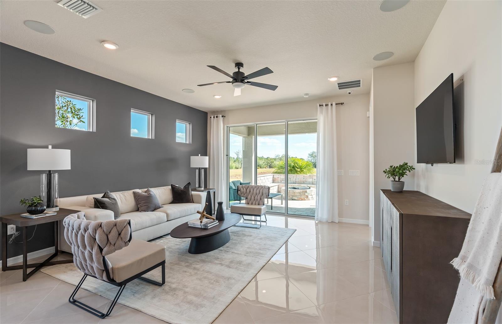 Image 15 of 28 For 13521 Pearl Beach Street