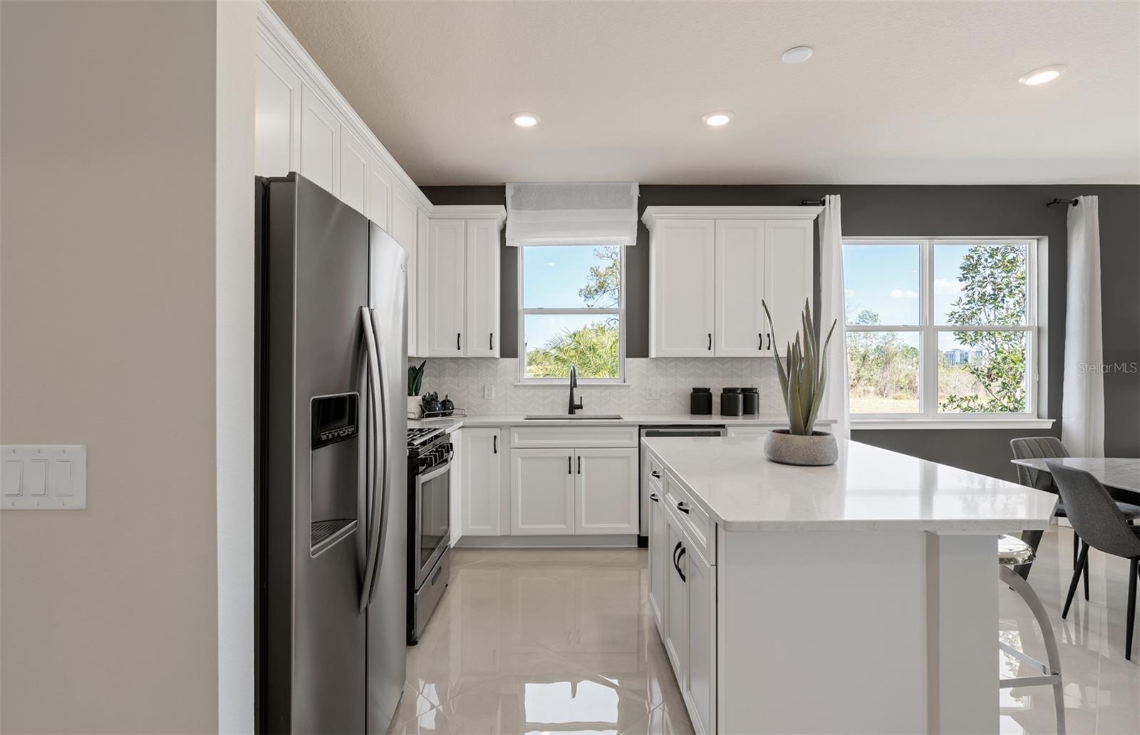 Image 7 of 28 For 13521 Pearl Beach Street