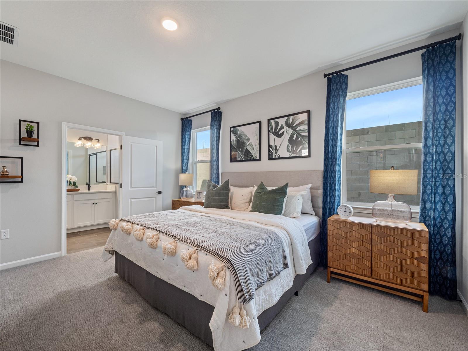 Image 13 of 23 For 4409 Lions Gate Avenue