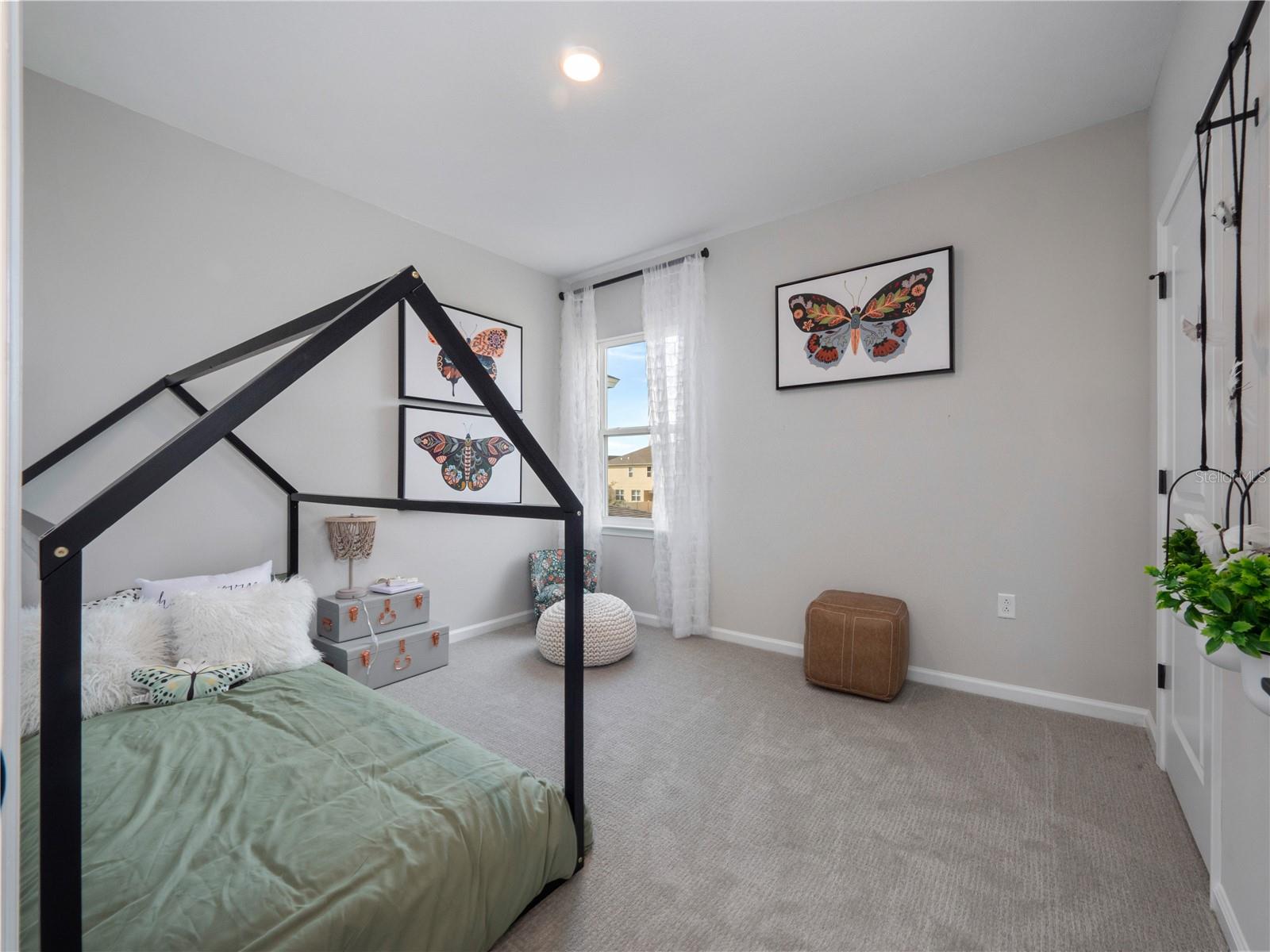 Image 22 of 23 For 4409 Lions Gate Avenue