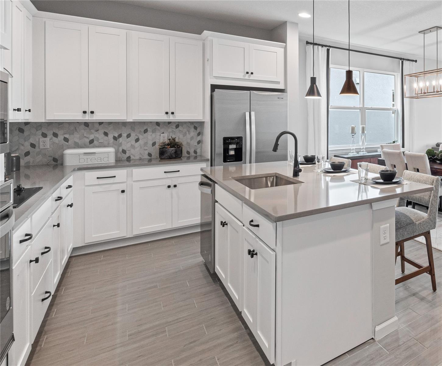 Image 4 of 23 For 4409 Lions Gate Avenue