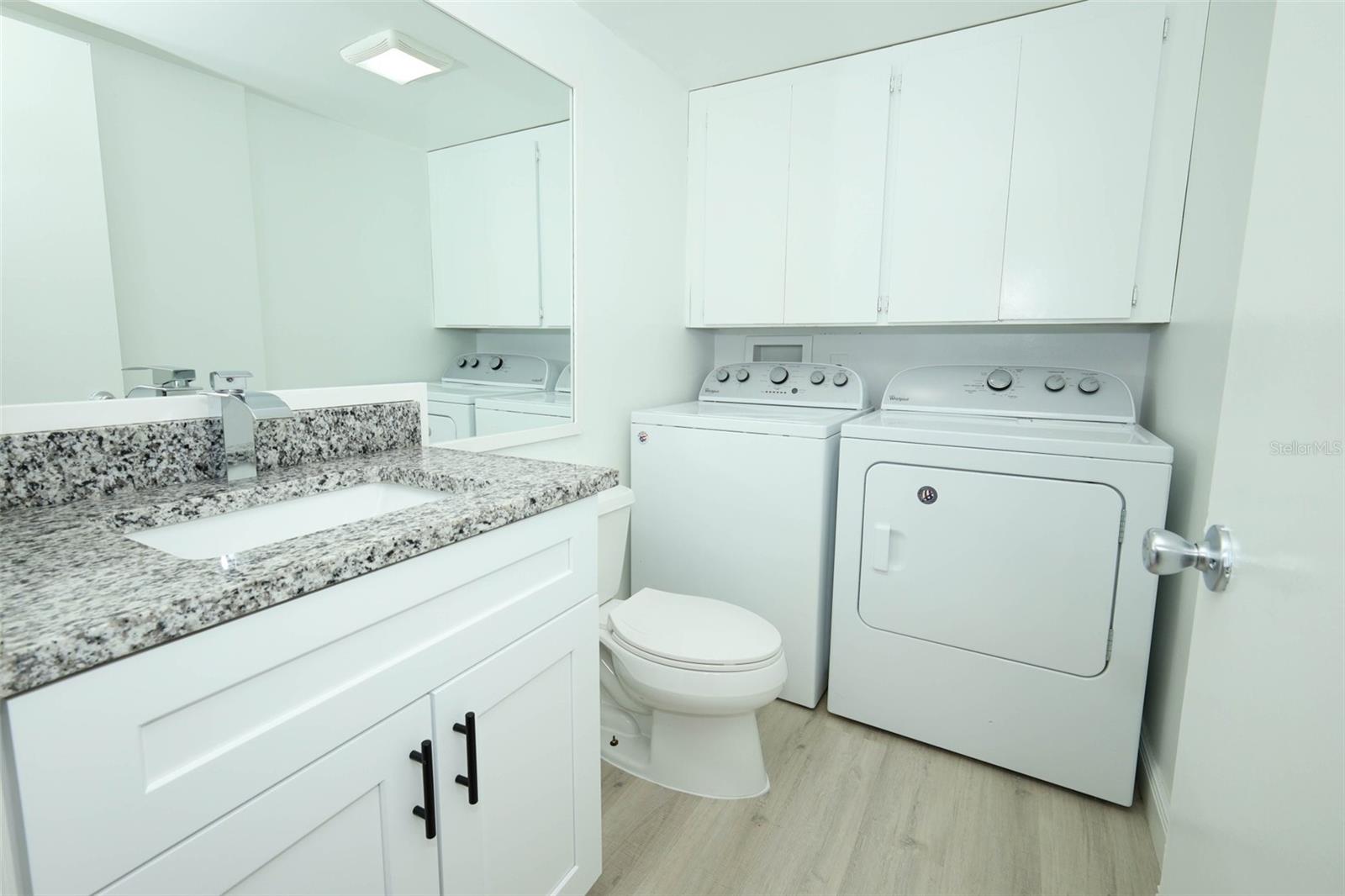 Image 10 of 35 For 5269 Brook Court 249