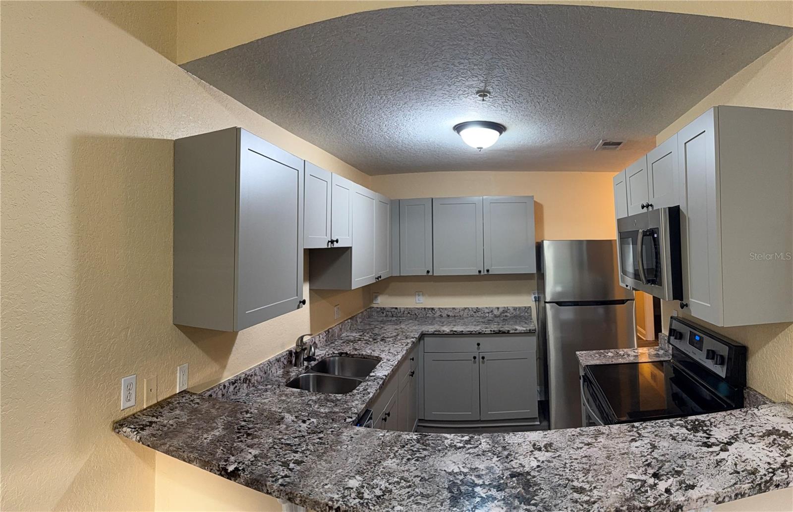 Image 3 of 18 For 5821 La Costa Drive 108